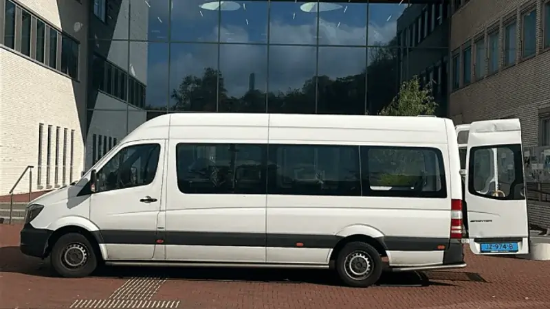 Rolstoelbus voor vervoer vanuit Loosdrecht